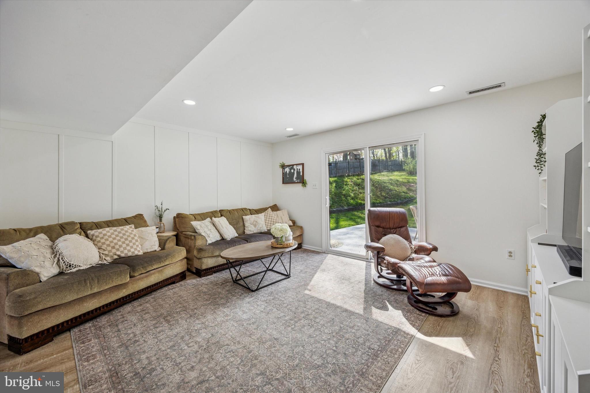 STRAWBERRY RIDGE - Residential