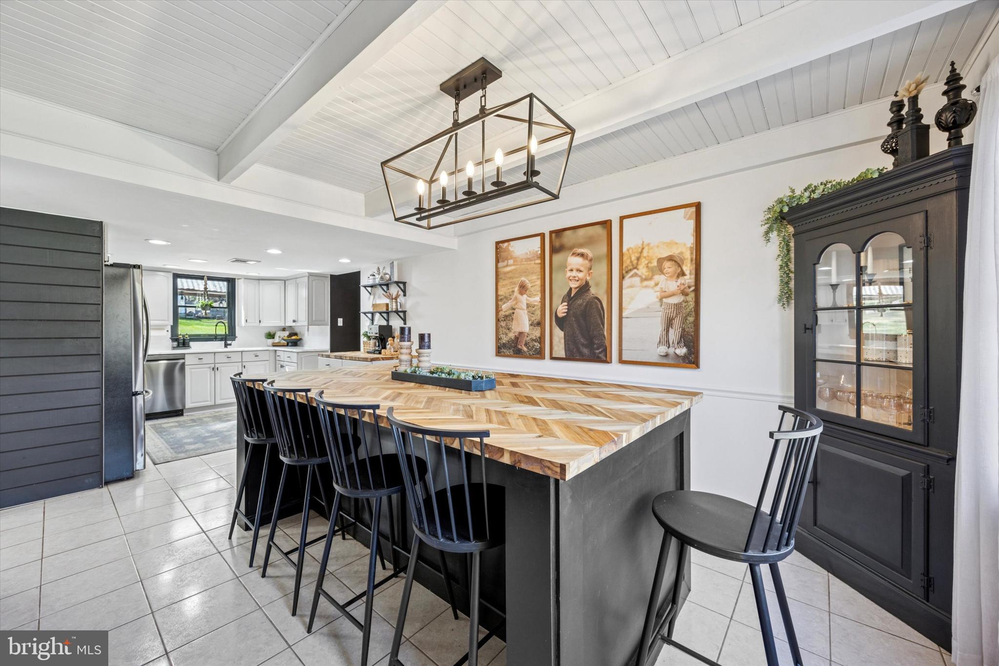 STRAWBERRY RIDGE - Residential