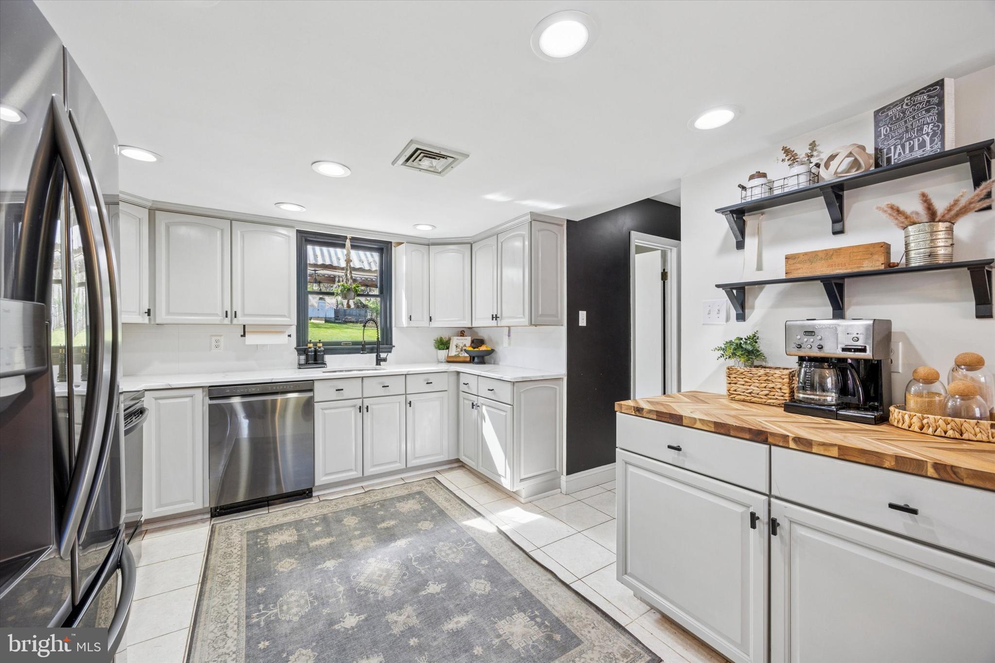 STRAWBERRY RIDGE - Residential