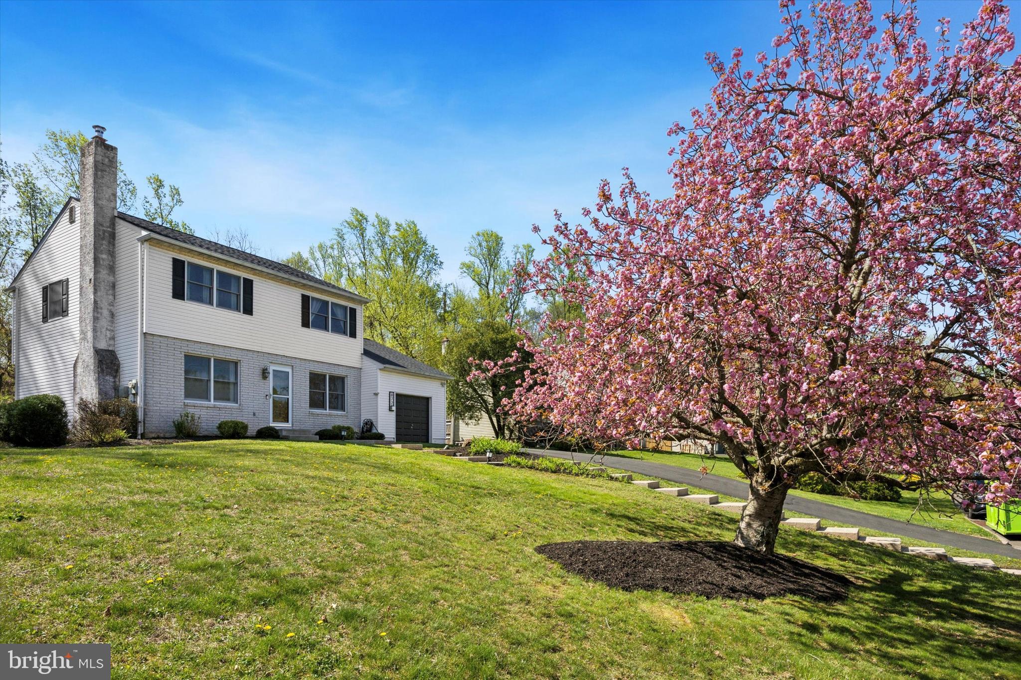 STRAWBERRY RIDGE - Residential