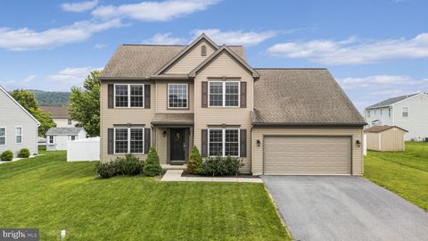 125 NANTUCKET DRIVE READING PA 19605