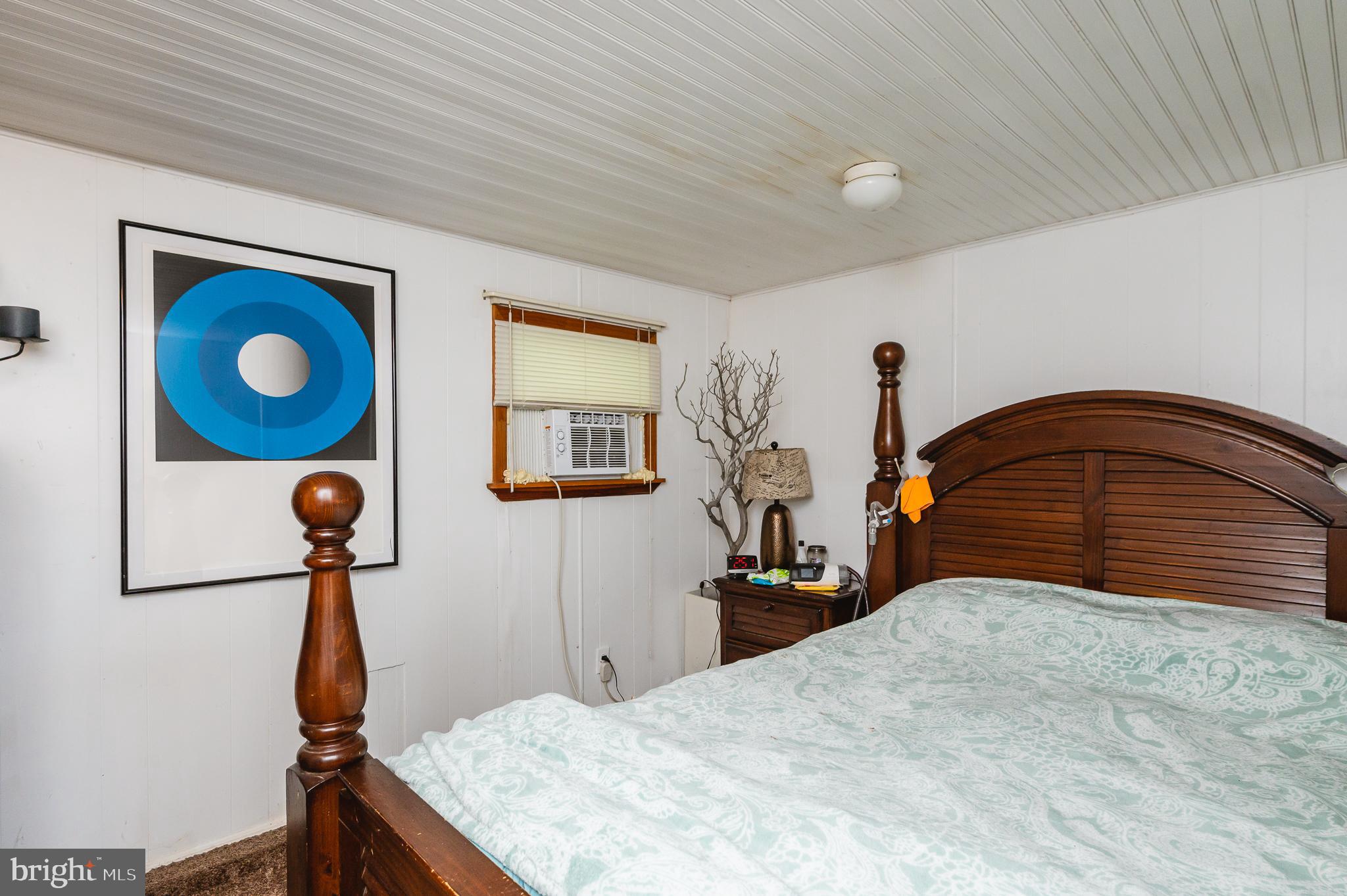 CROWNSVILLE - Commercial Sale