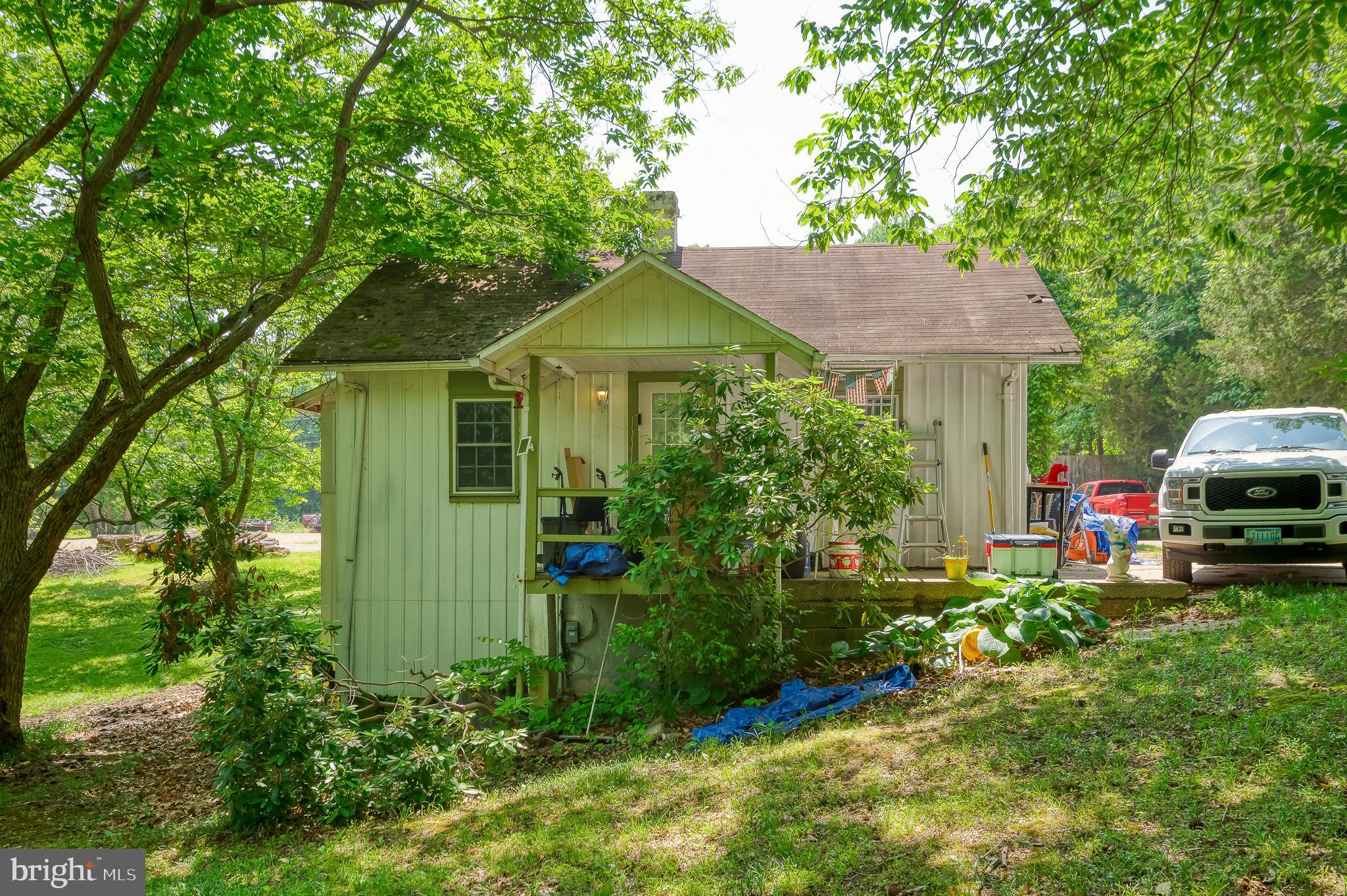 CROWNSVILLE - Commercial Sale