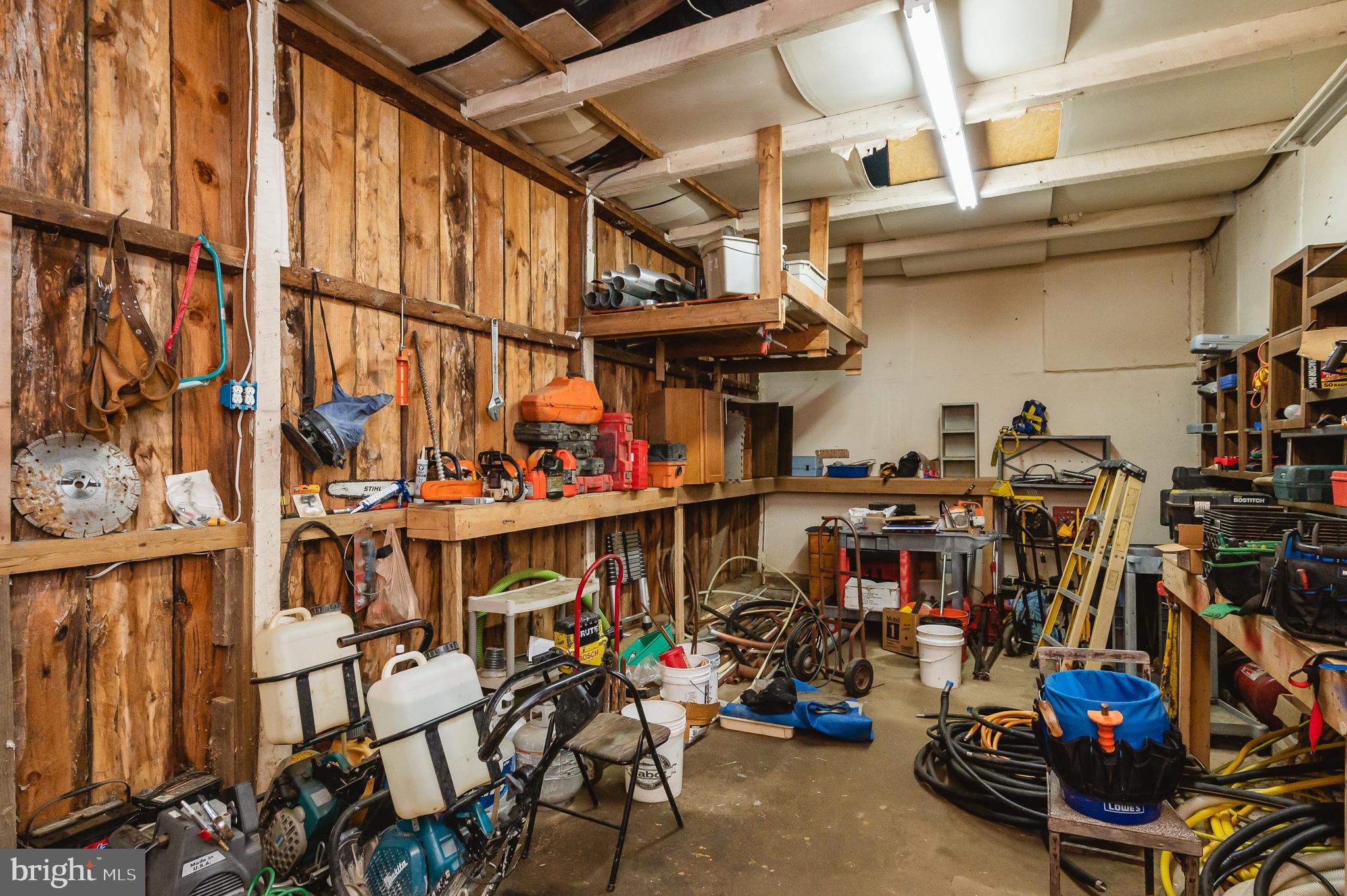 CROWNSVILLE - Commercial Sale