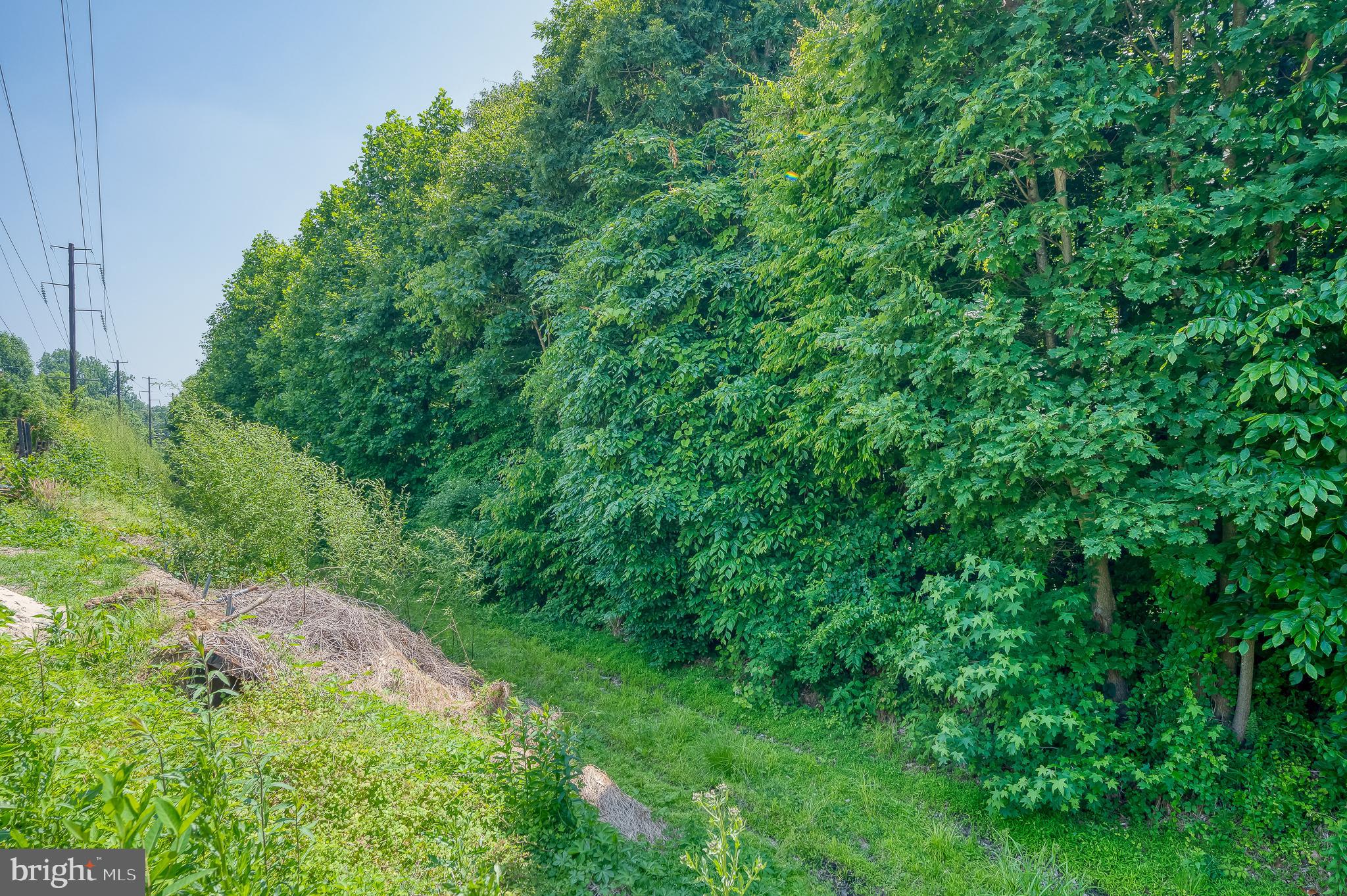 CROWNSVILLE - Commercial Sale