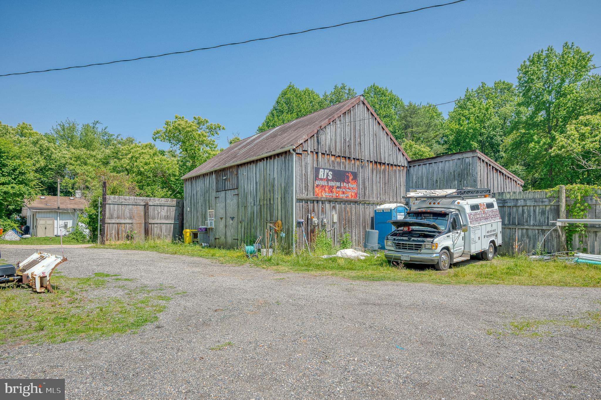 CROWNSVILLE - Commercial Sale