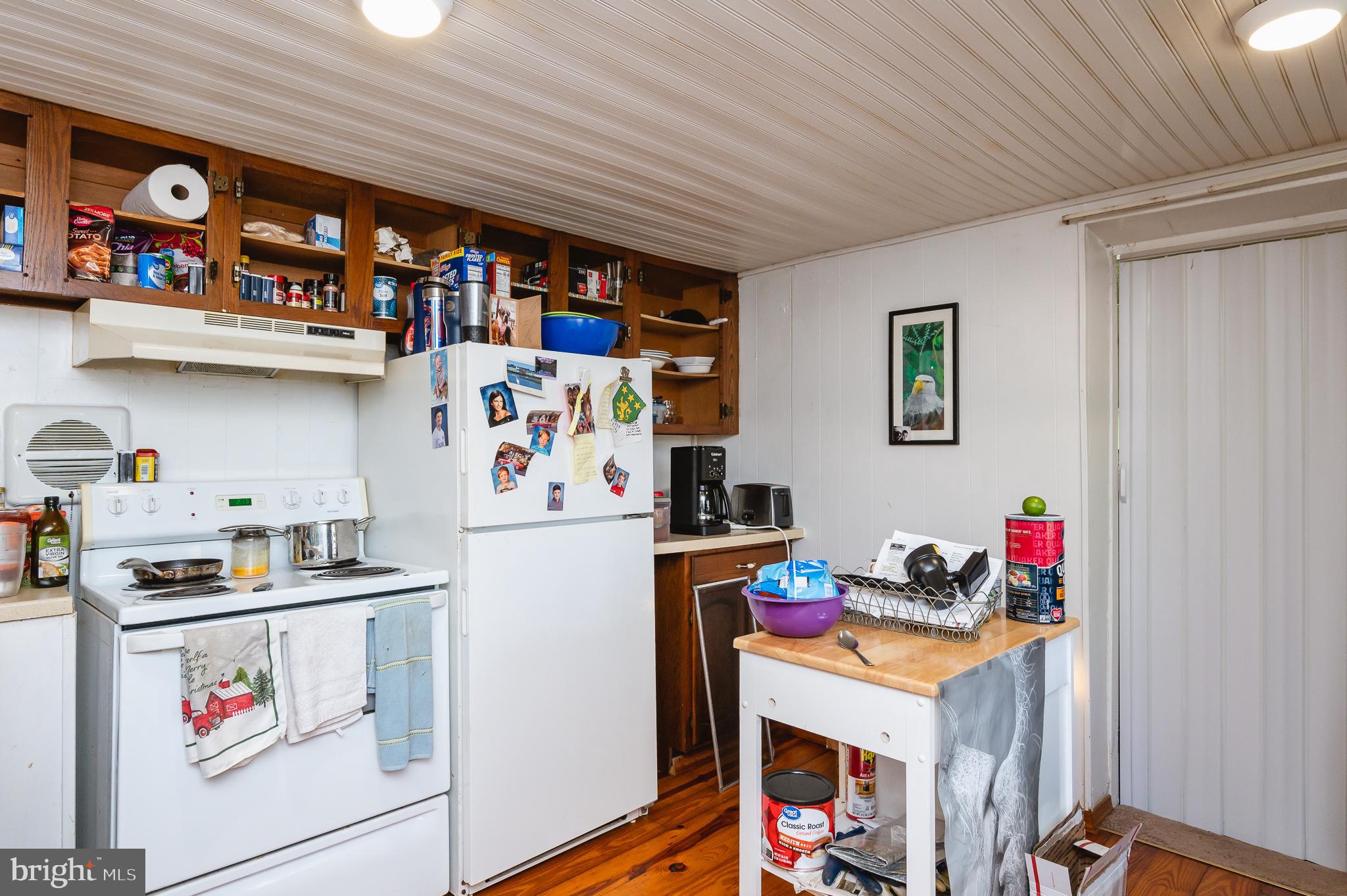 CROWNSVILLE - Commercial Sale