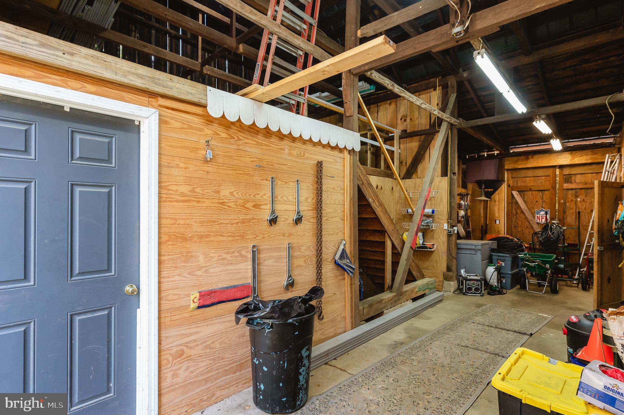 CROWNSVILLE - Commercial Sale