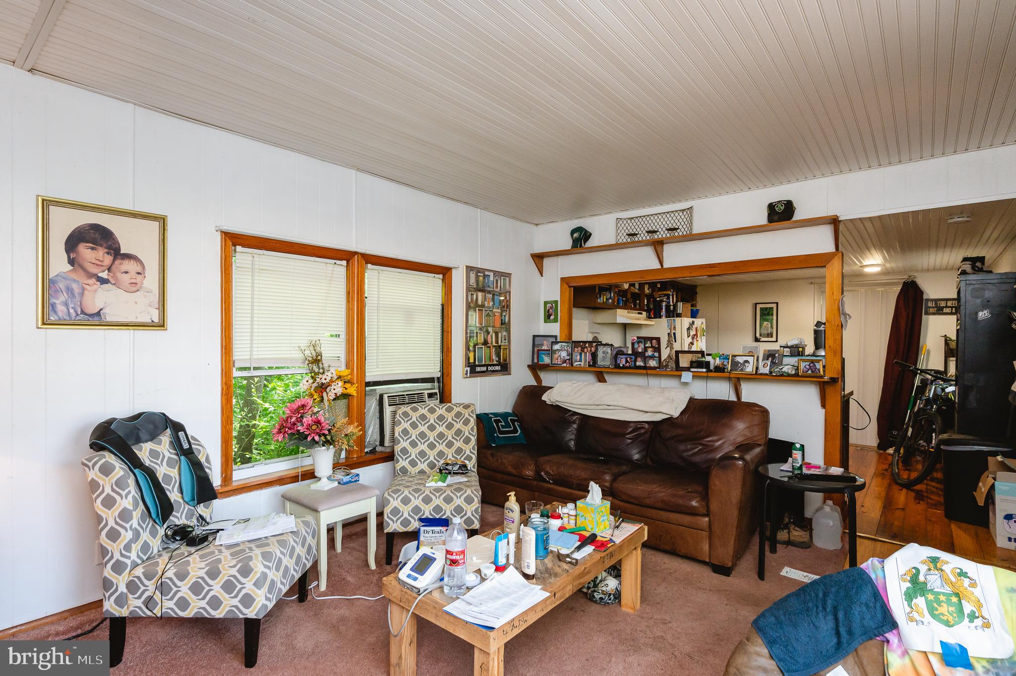 CROWNSVILLE - Commercial Sale