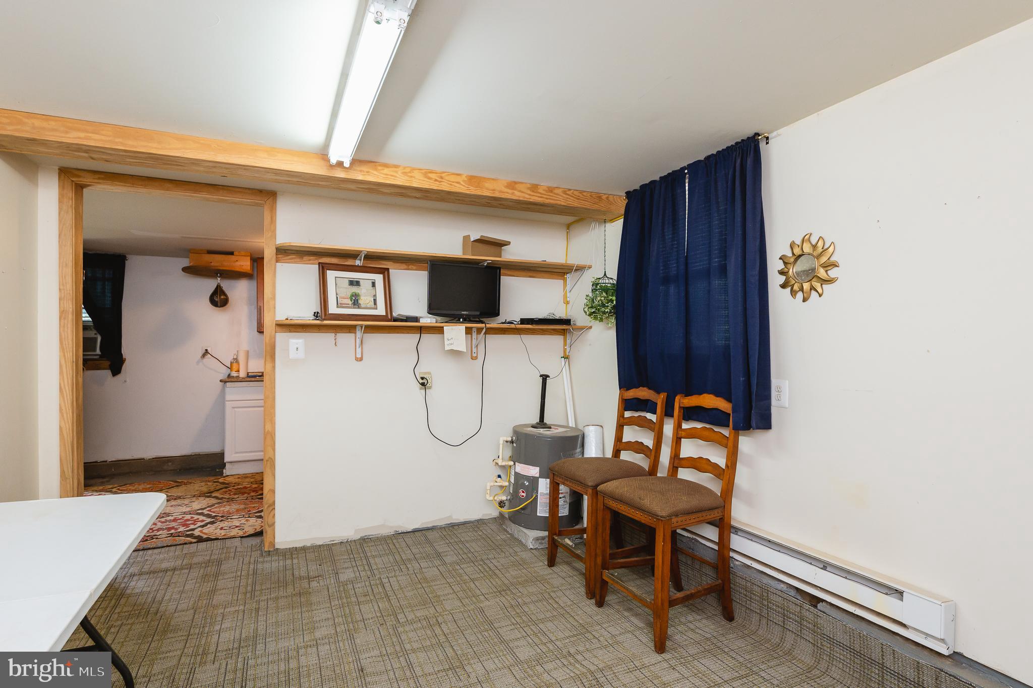 CROWNSVILLE - Commercial Sale