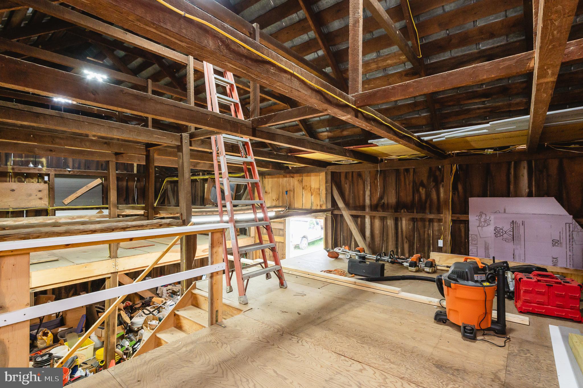 CROWNSVILLE - Commercial Sale