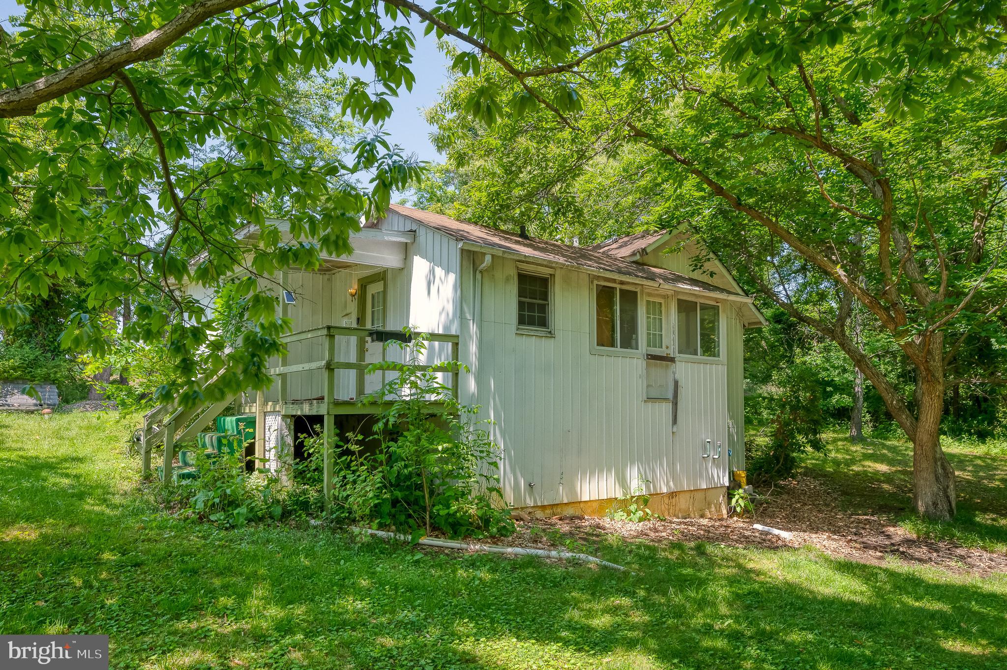 CROWNSVILLE - Commercial Sale