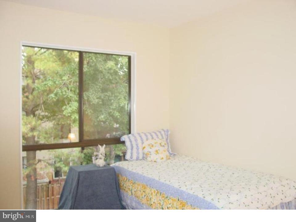 CYRANDALL VALLEY NORTH - Residential Lease