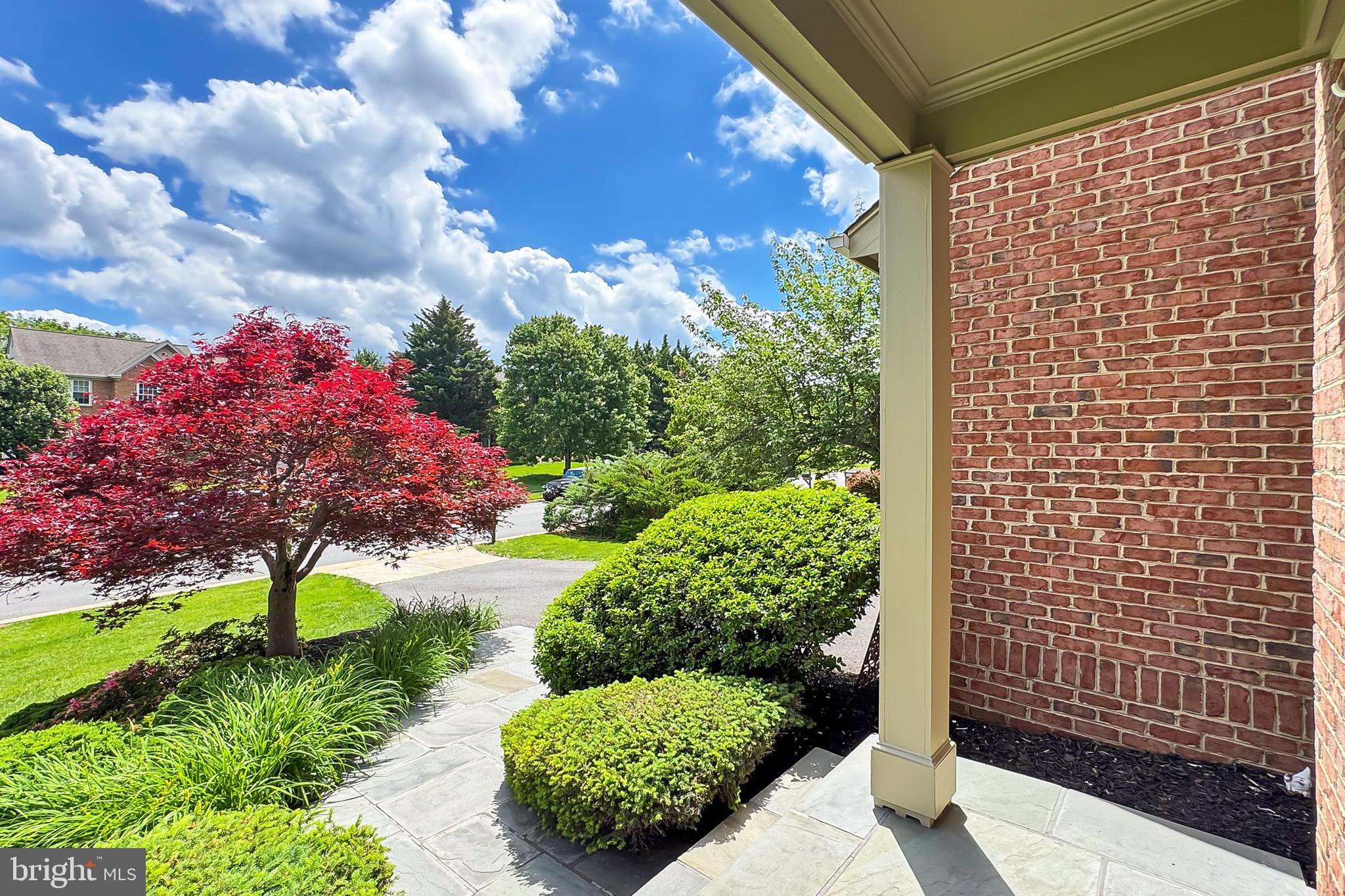 15420 CEDARHURST COURT