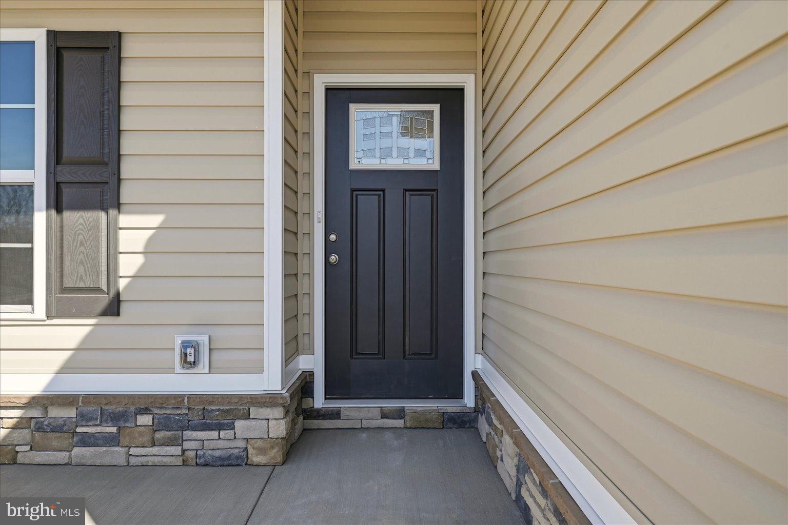 619 FARMINGTON BOULEVARD