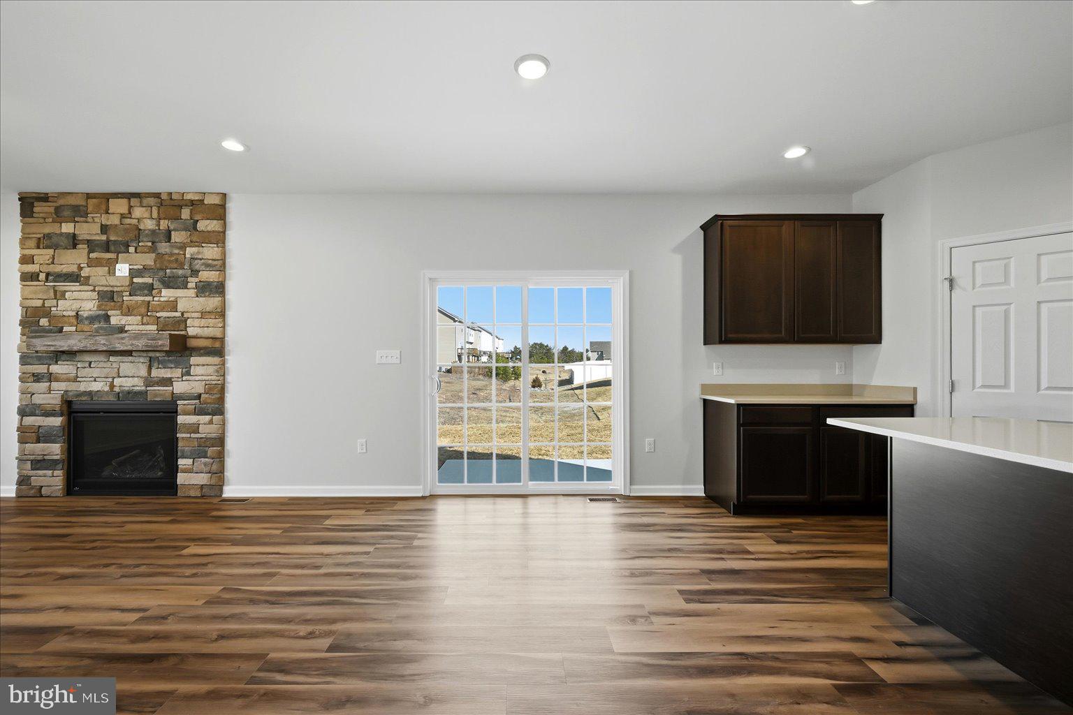 SOVEREIGN VILLAGE - Residential