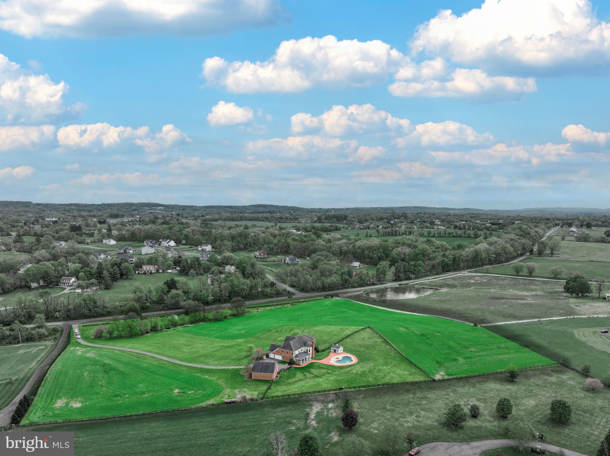 JAMES LAND - Residential