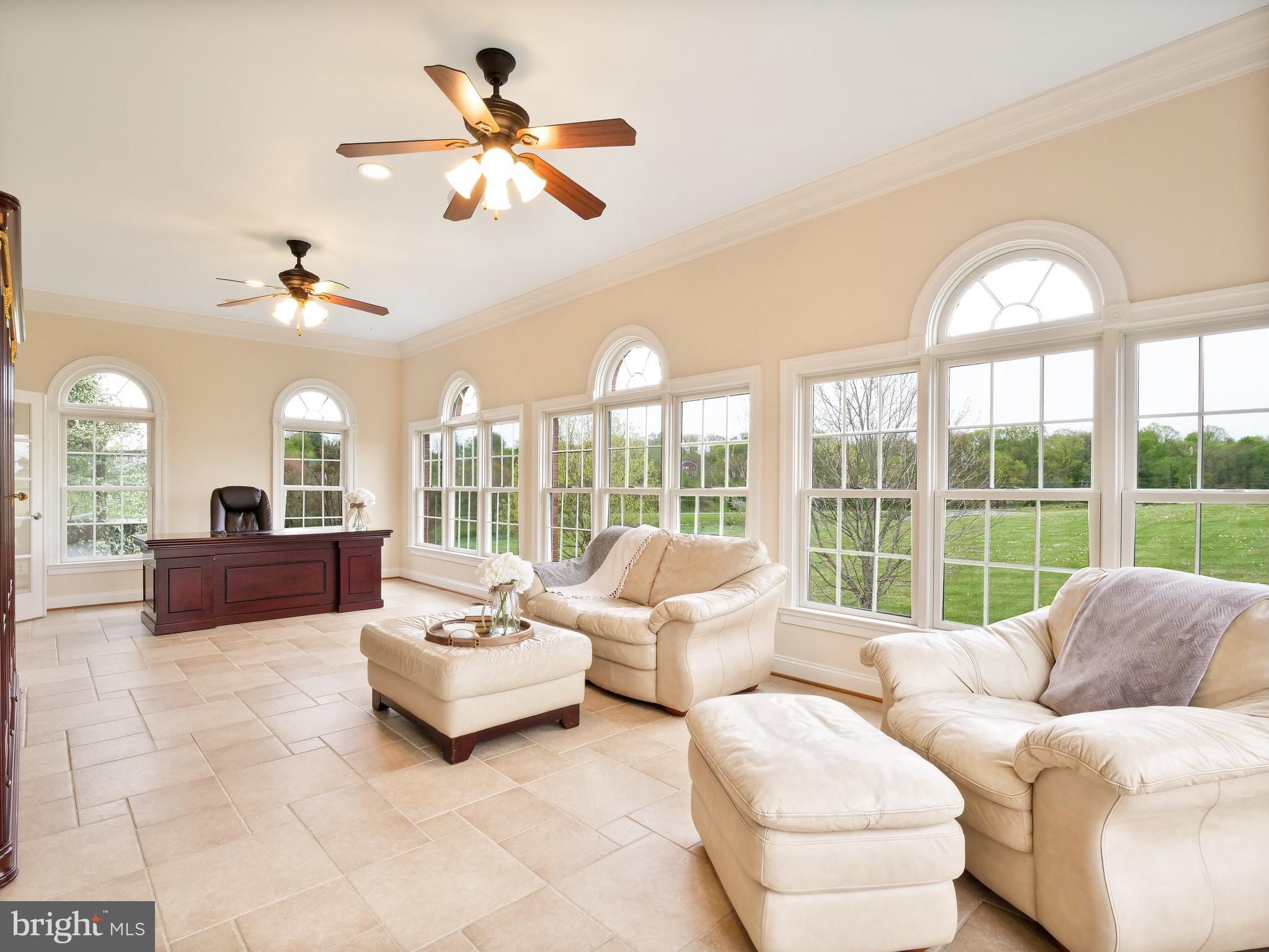 JAMES LAND - Residential