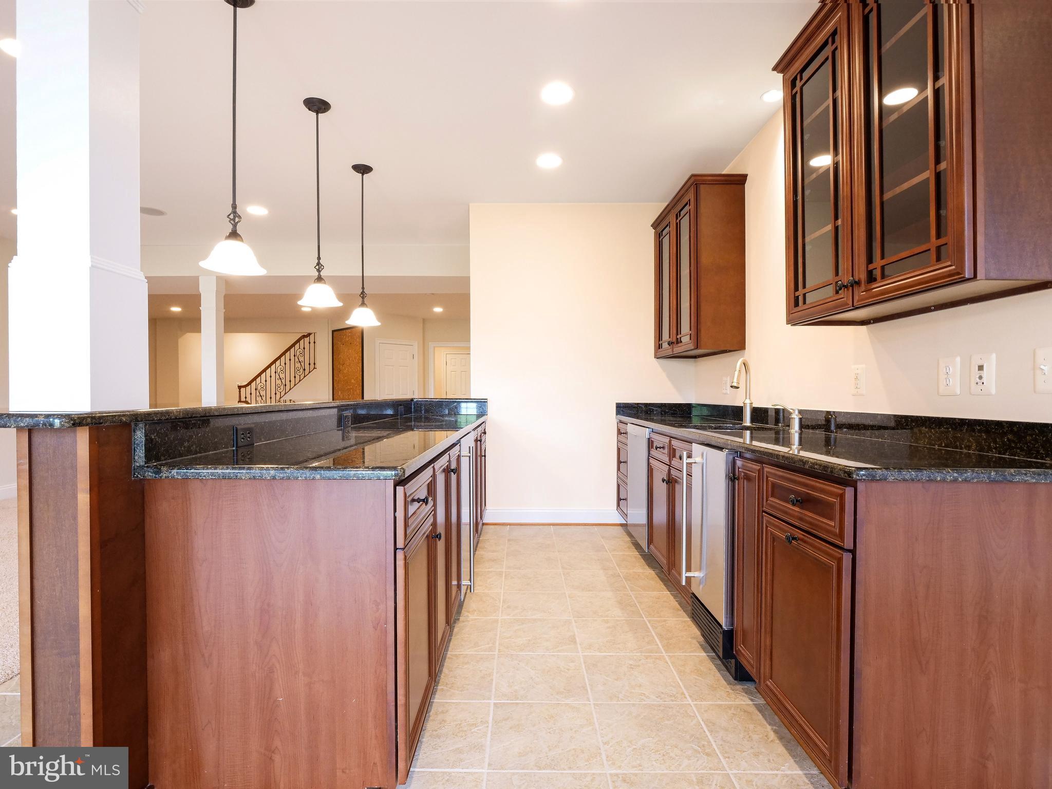 JAMES LAND - Residential