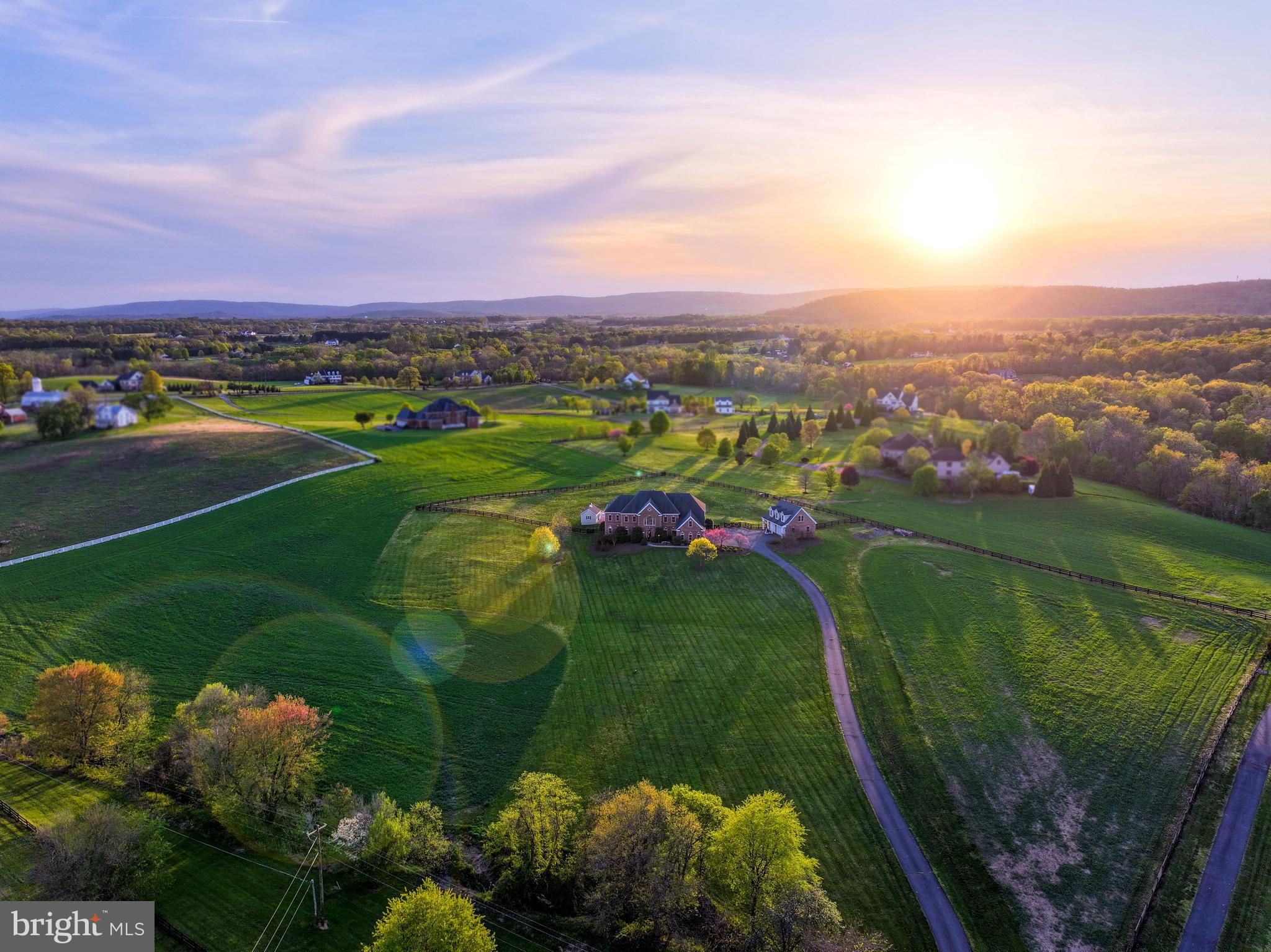 JAMES LAND - Residential