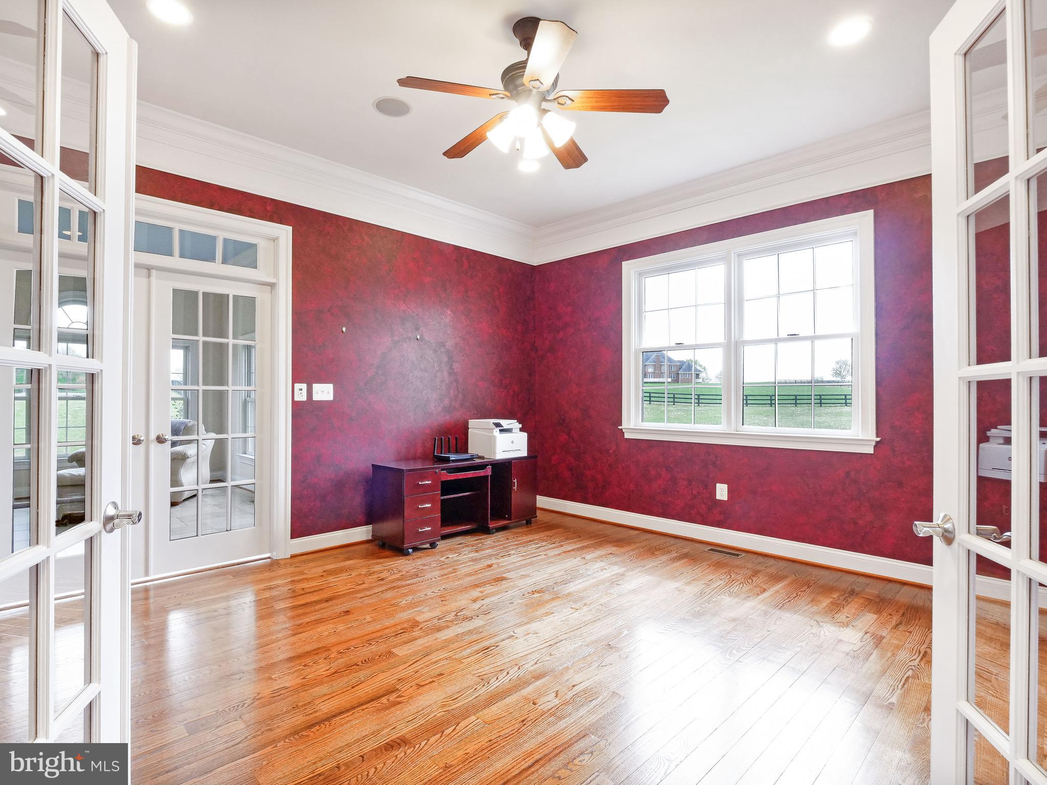 JAMES LAND - Residential