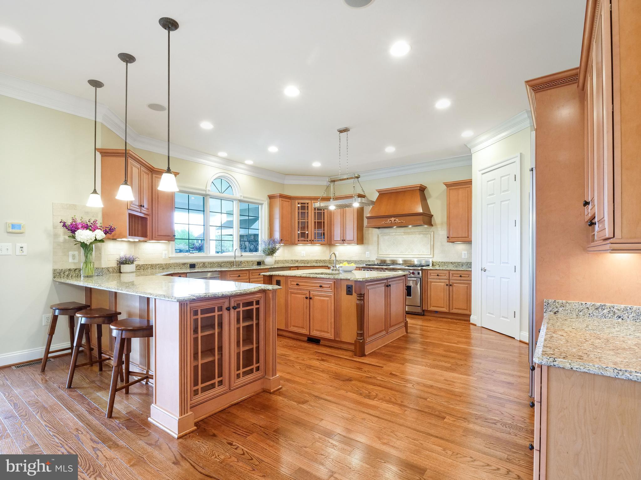 JAMES LAND - Residential