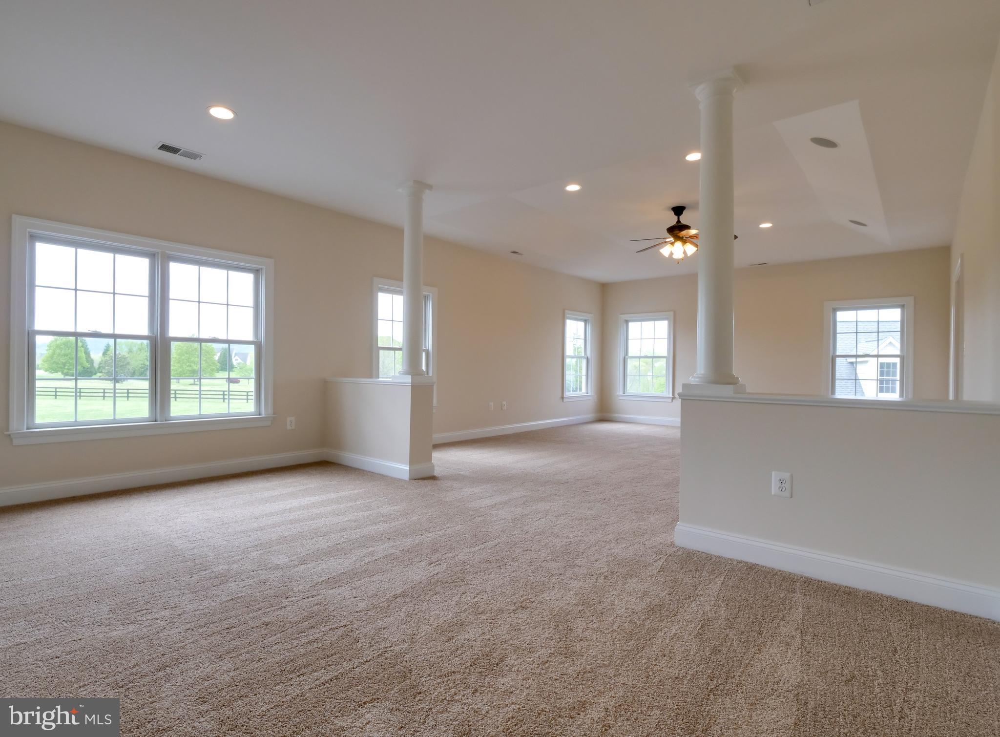 JAMES LAND - Residential