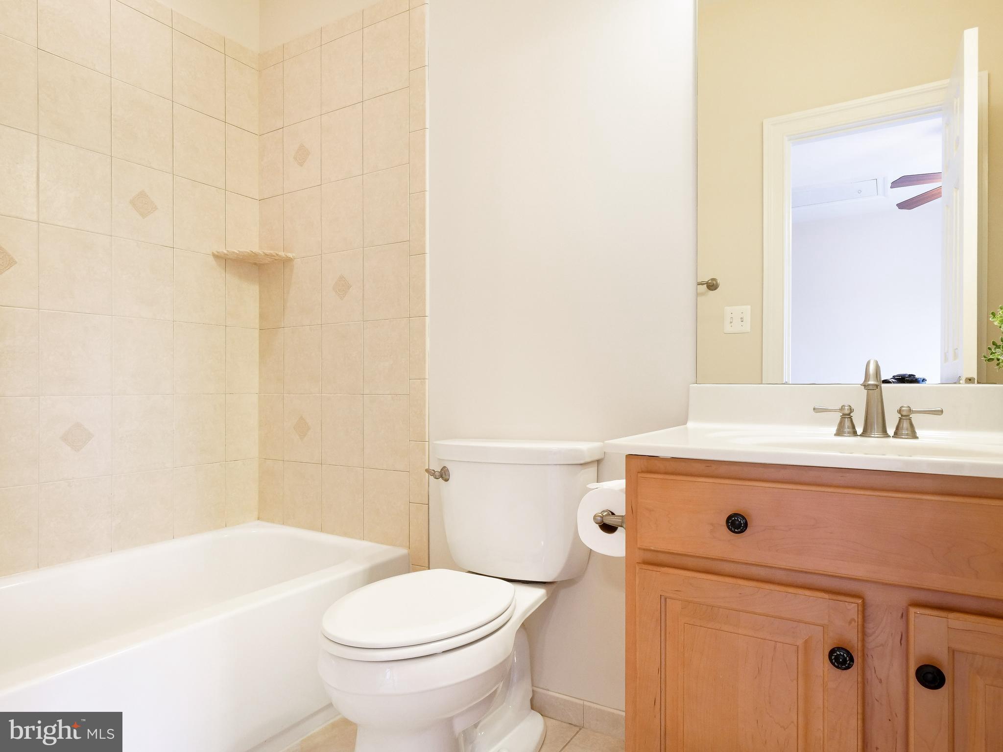 JAMES LAND - Residential