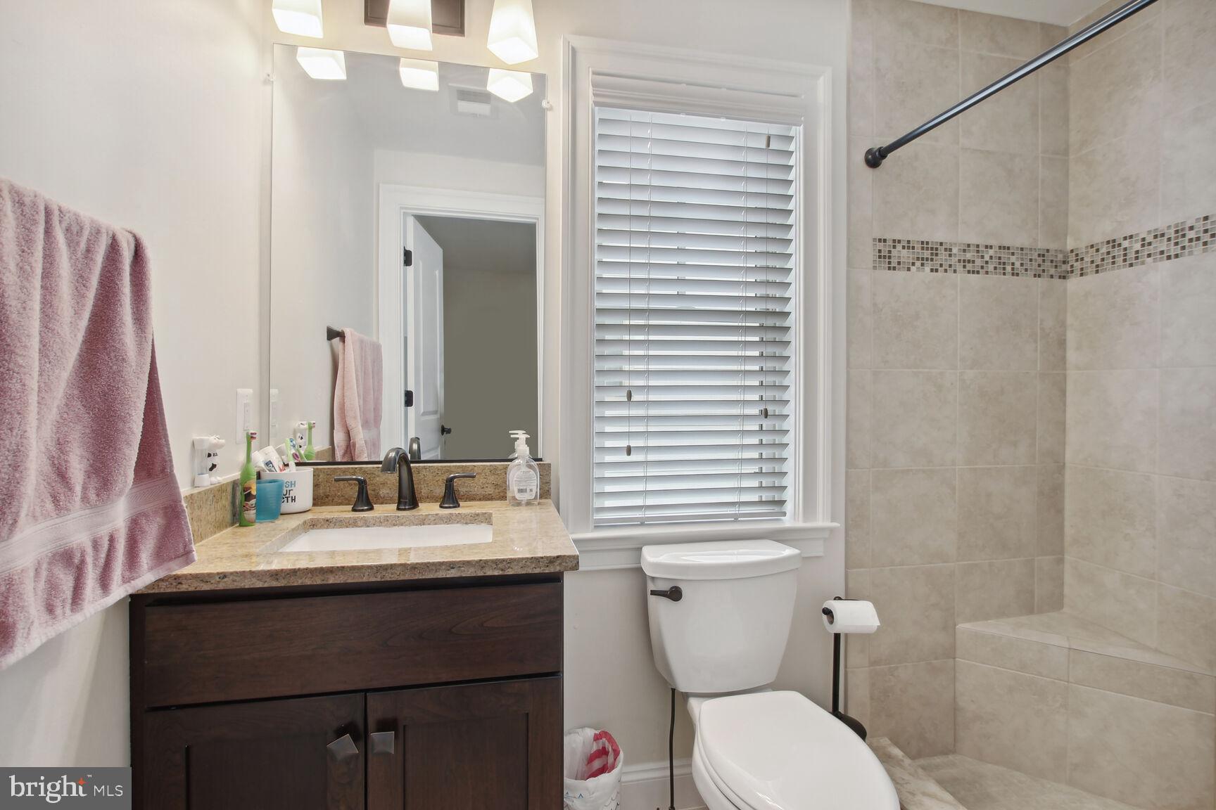 LANDON WOODS - Residential Lease