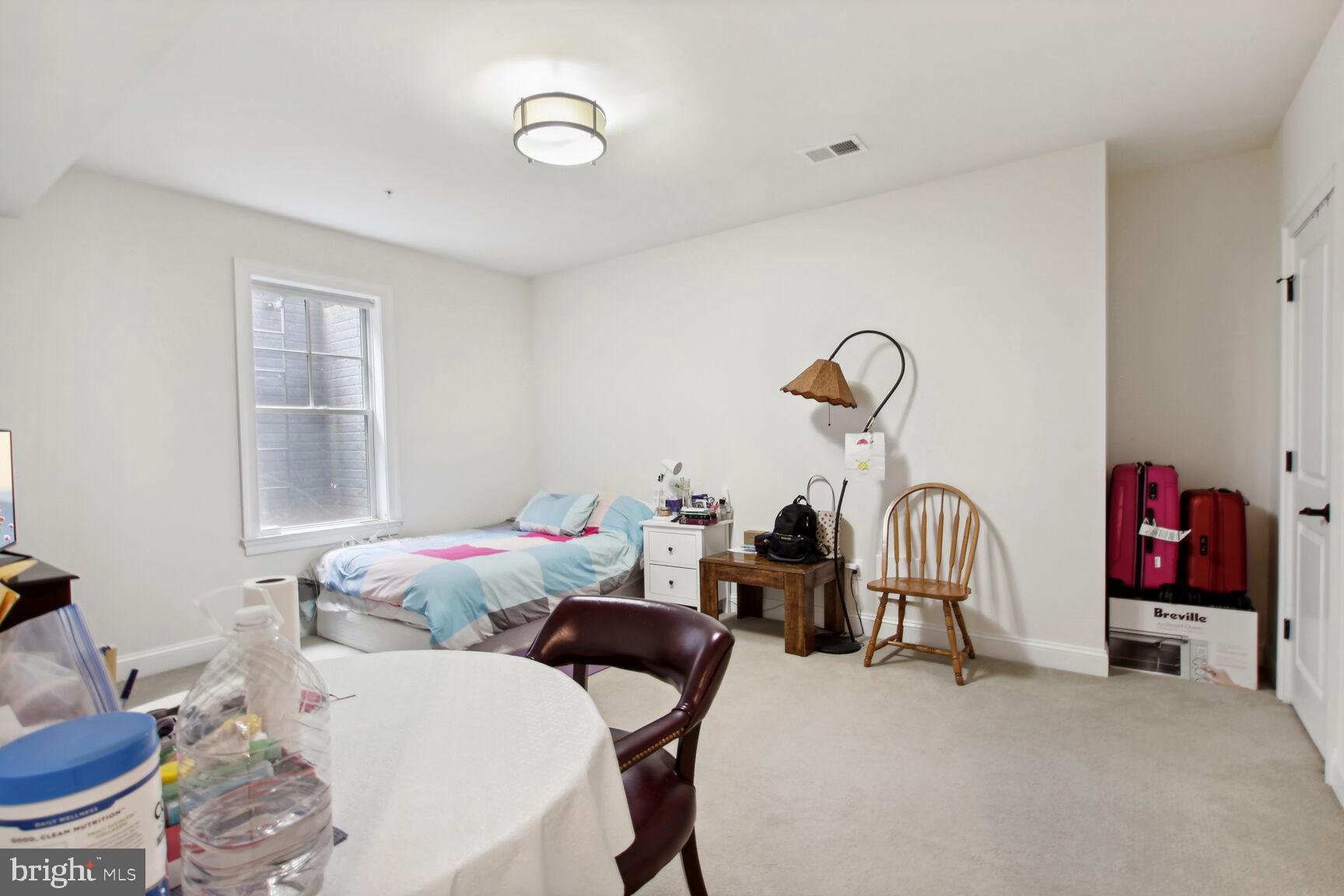 LANDON WOODS - Residential Lease