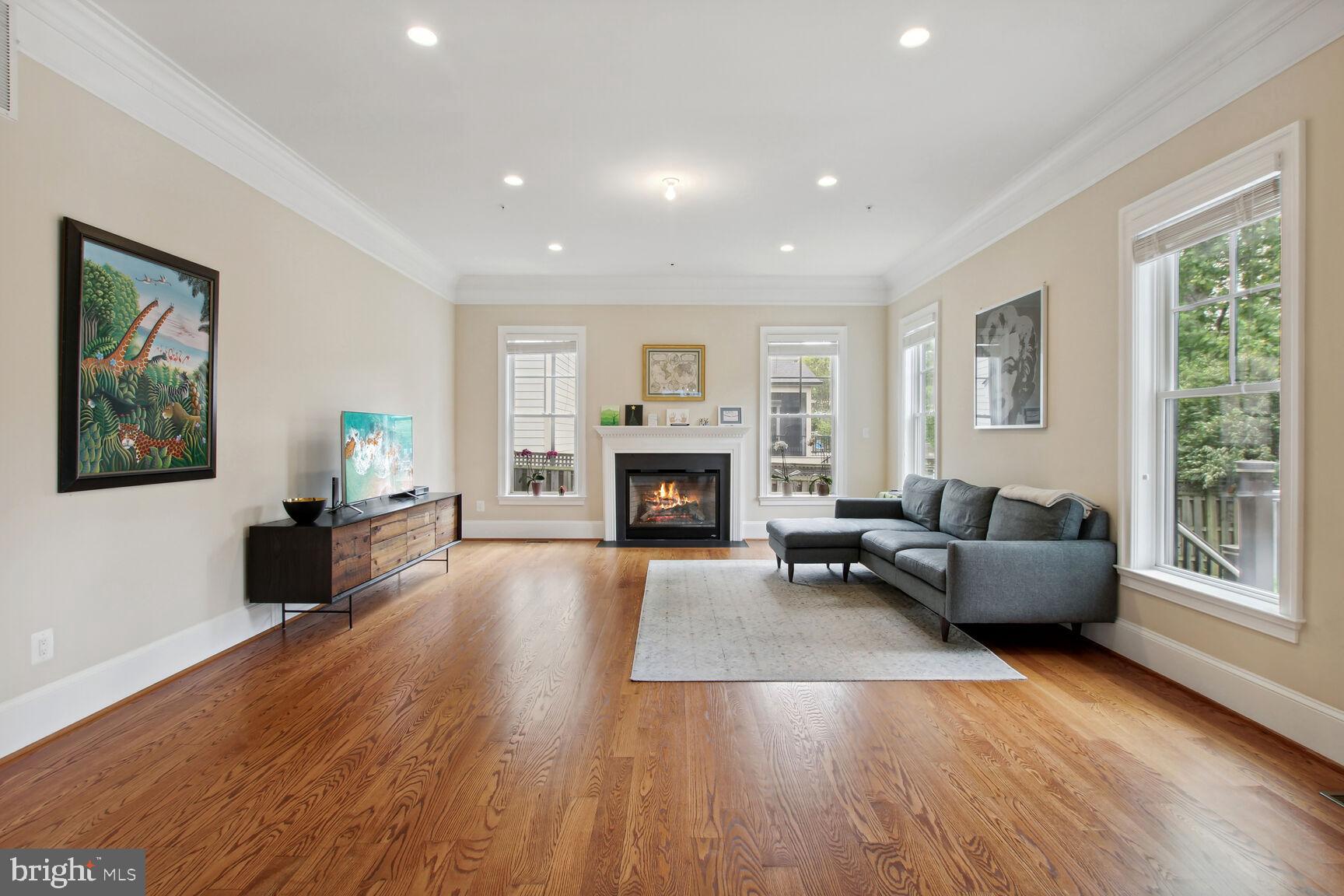 LANDON WOODS - Residential Lease