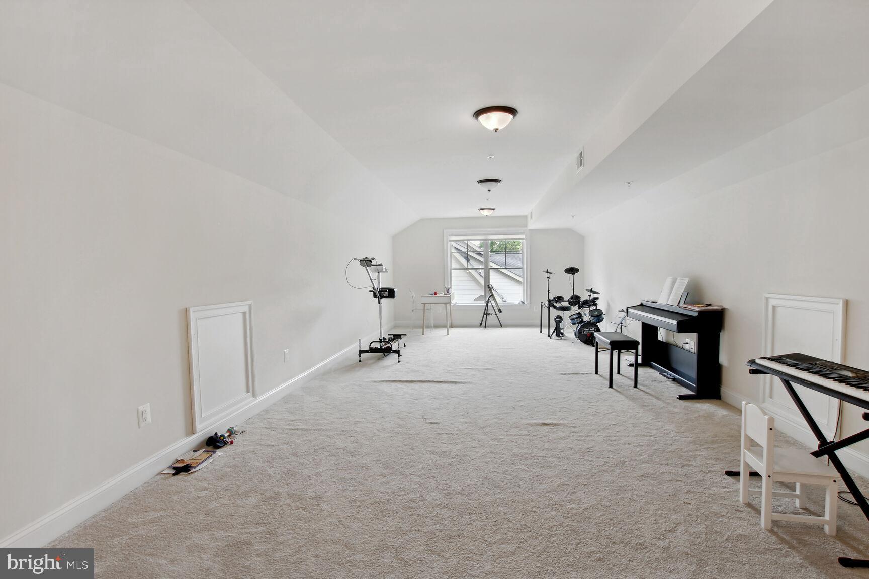 LANDON WOODS - Residential Lease