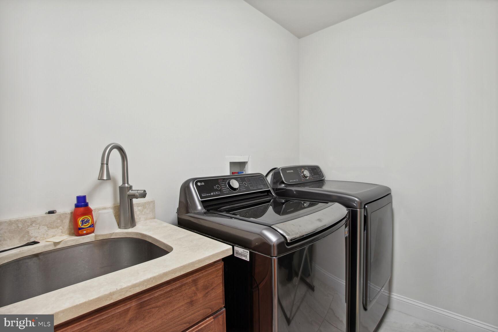 LANDON WOODS - Residential Lease