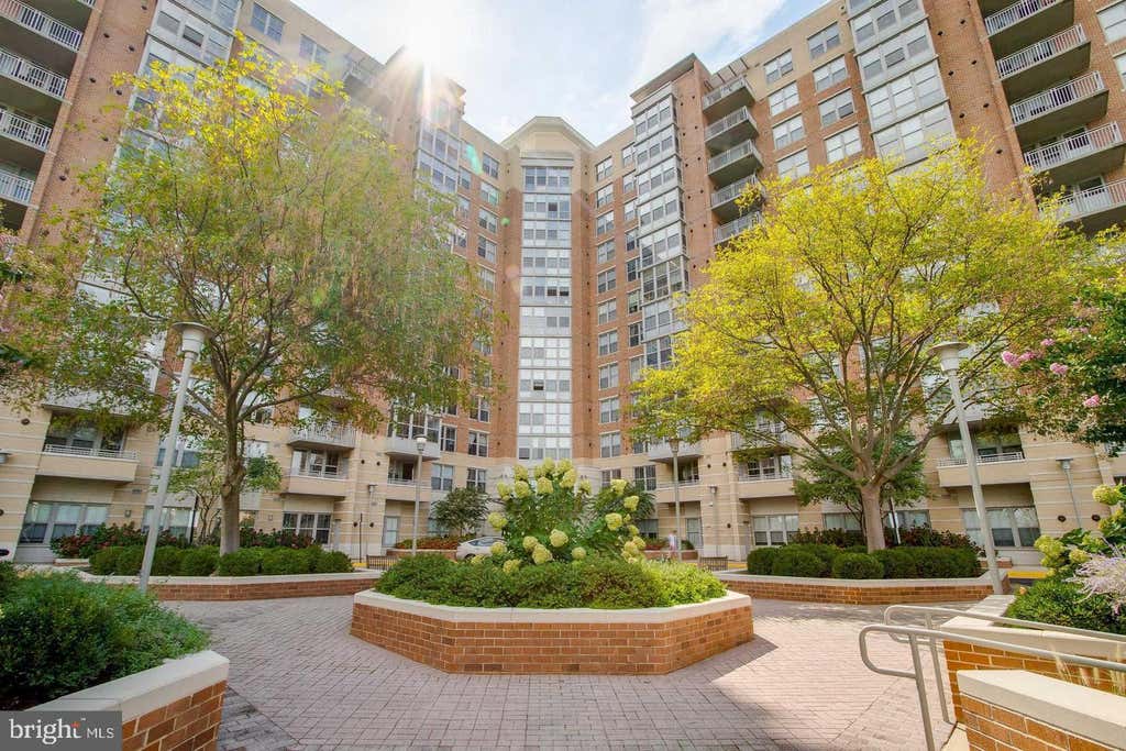 Photo of 11800 Sunset Hills Road #202, RESTON, VA 20190 (MLS # VAFX2335098)