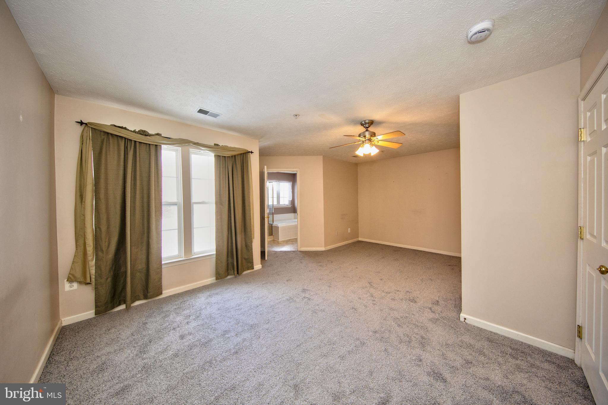 HOLLY WOODS - Residential Lease