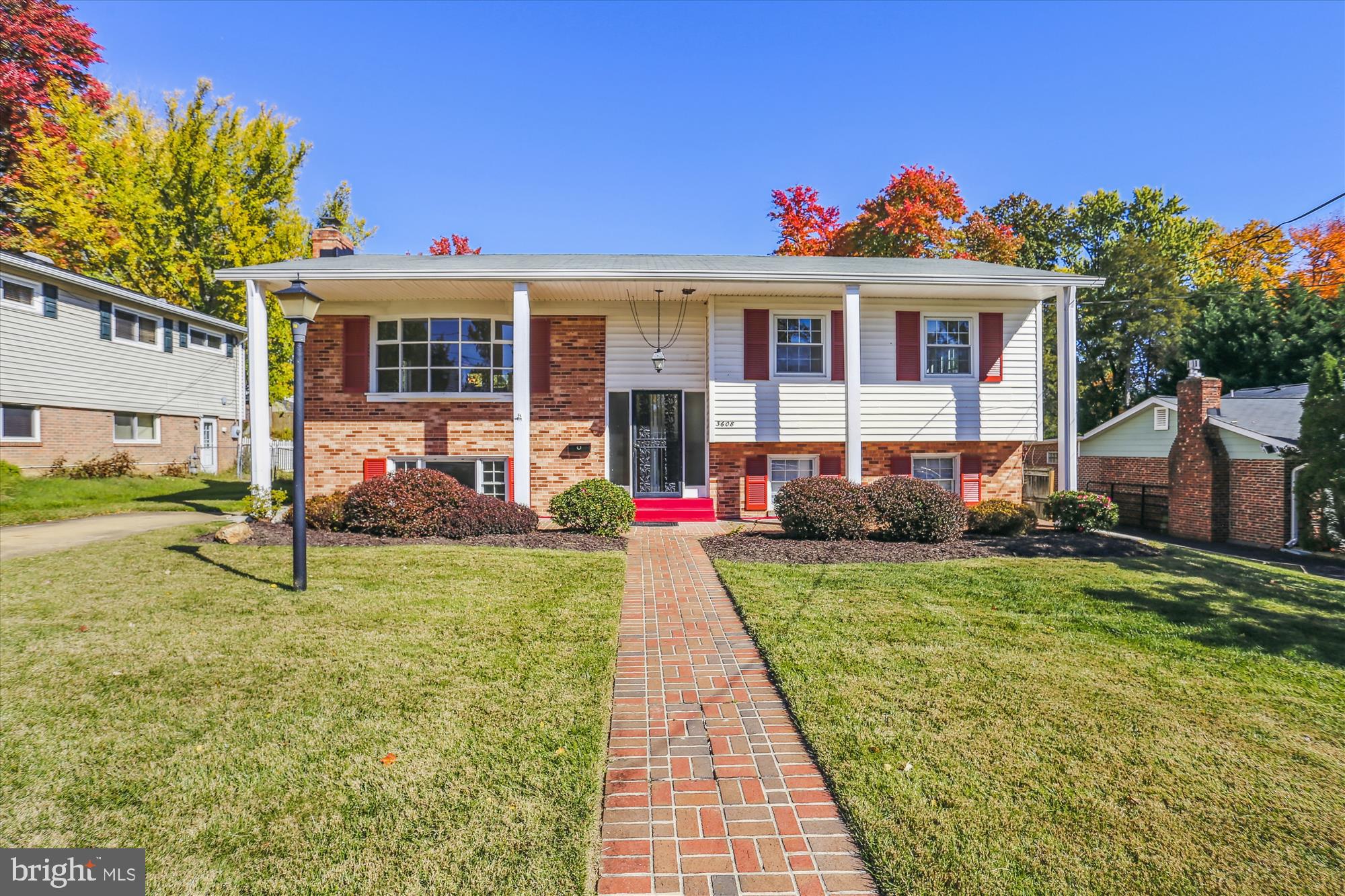 OLD POST ESTATES - Residential