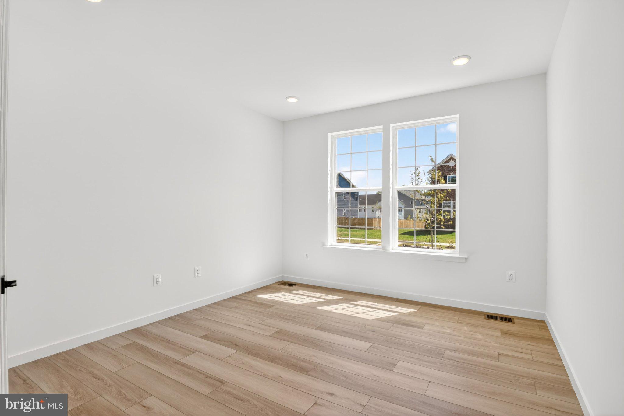 THE GREENS - Residential