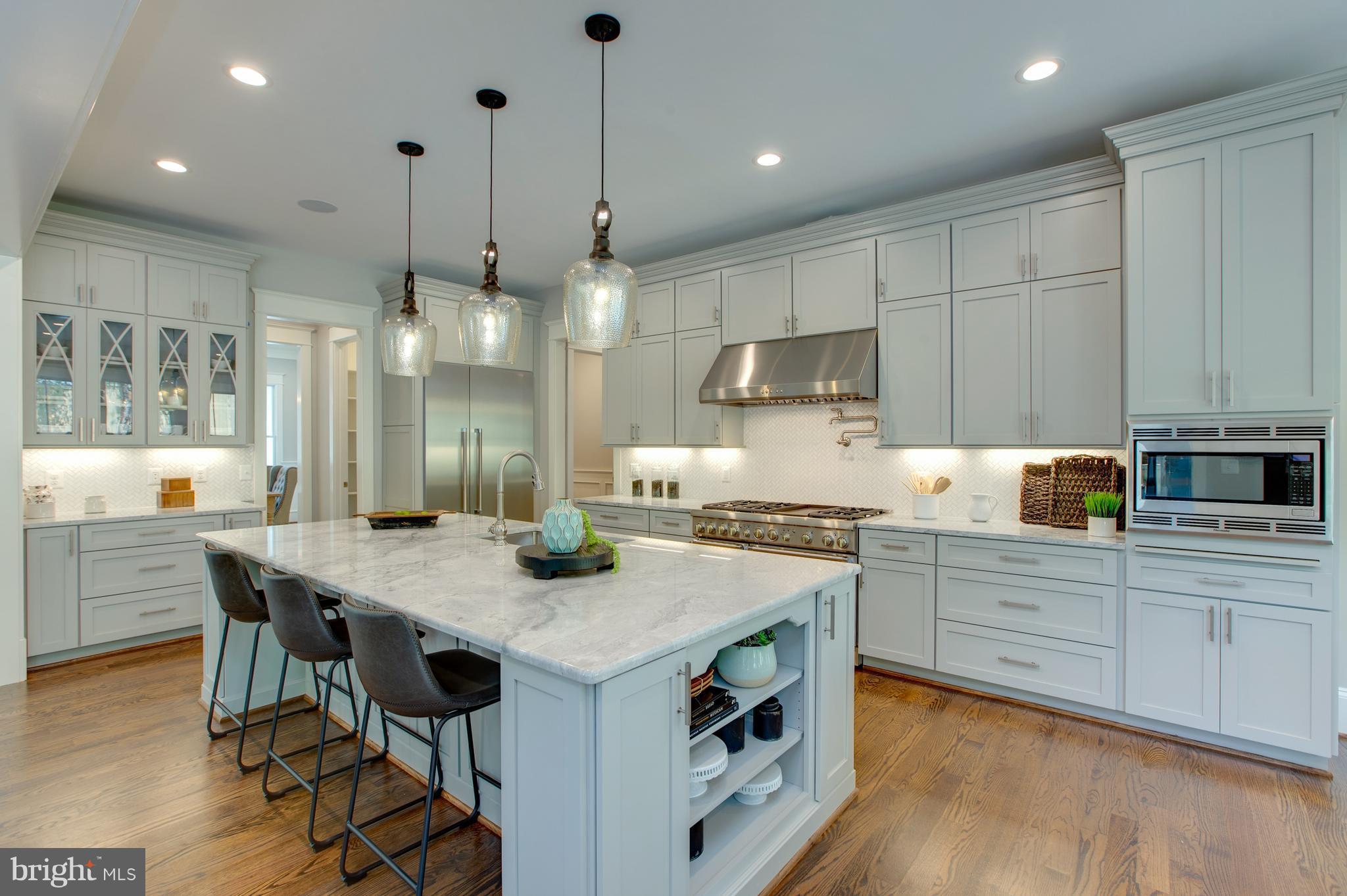 BROYHILL LANGLEY ESTATES - Residential