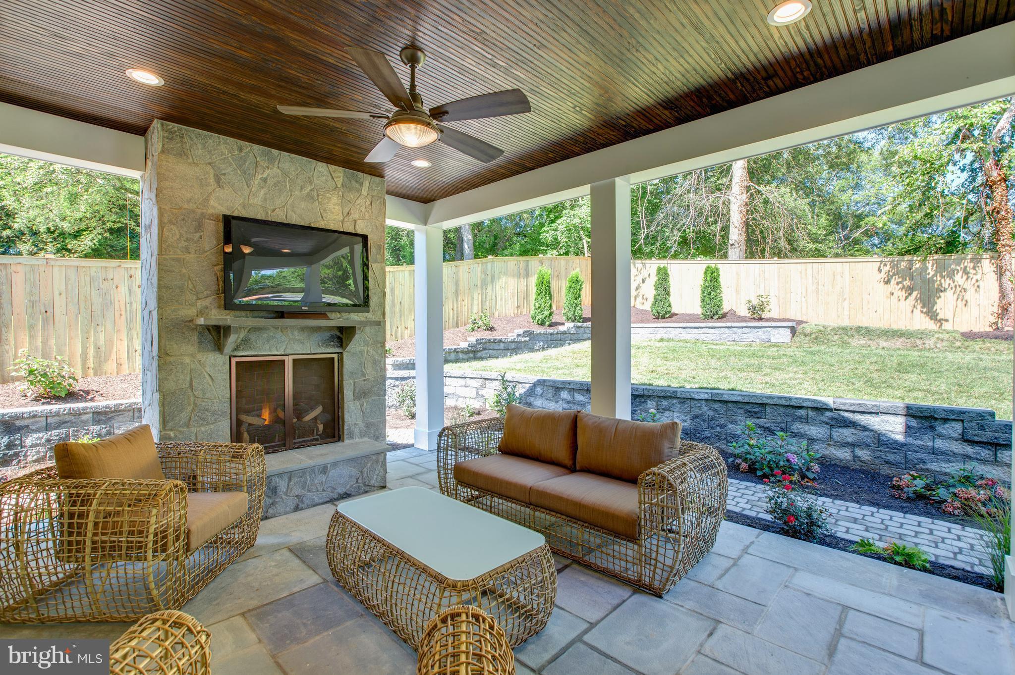 BROYHILL LANGLEY ESTATES - Residential