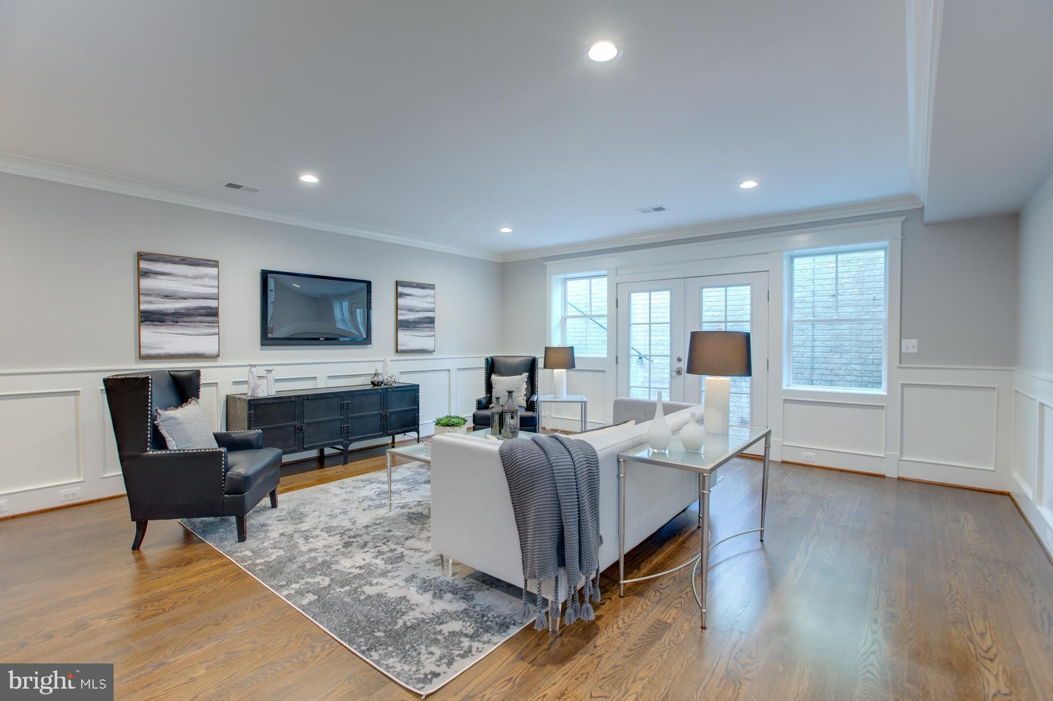 BROYHILL LANGLEY ESTATES - Residential