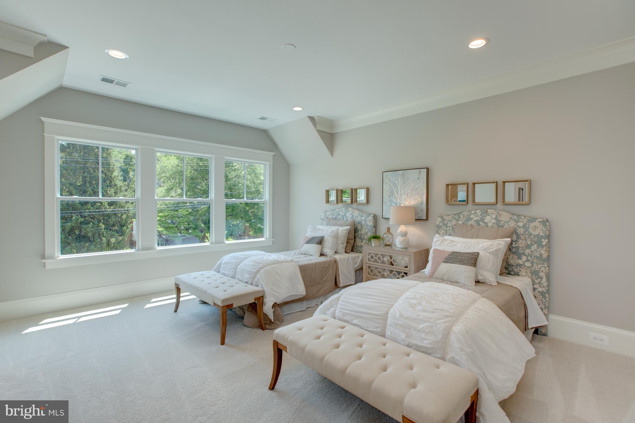 BROYHILL LANGLEY ESTATES - Residential