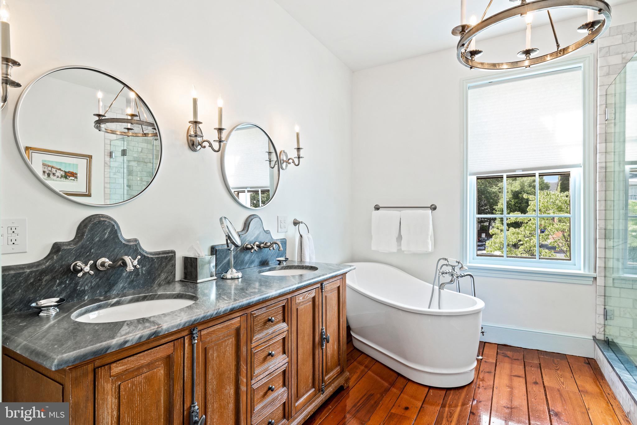 CENTER CITY - Residential