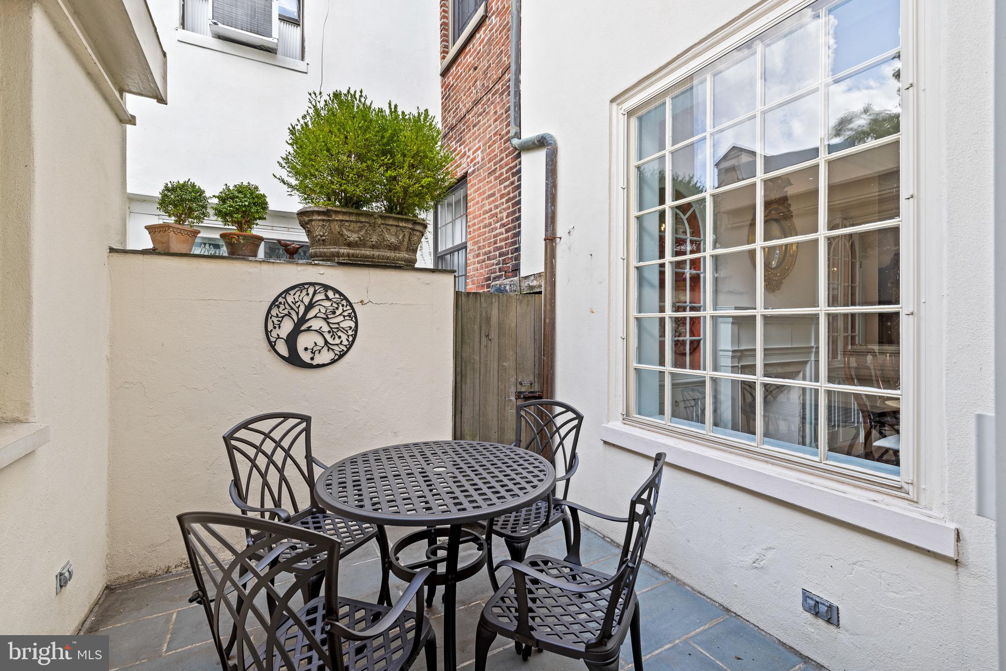 CENTER CITY - Residential