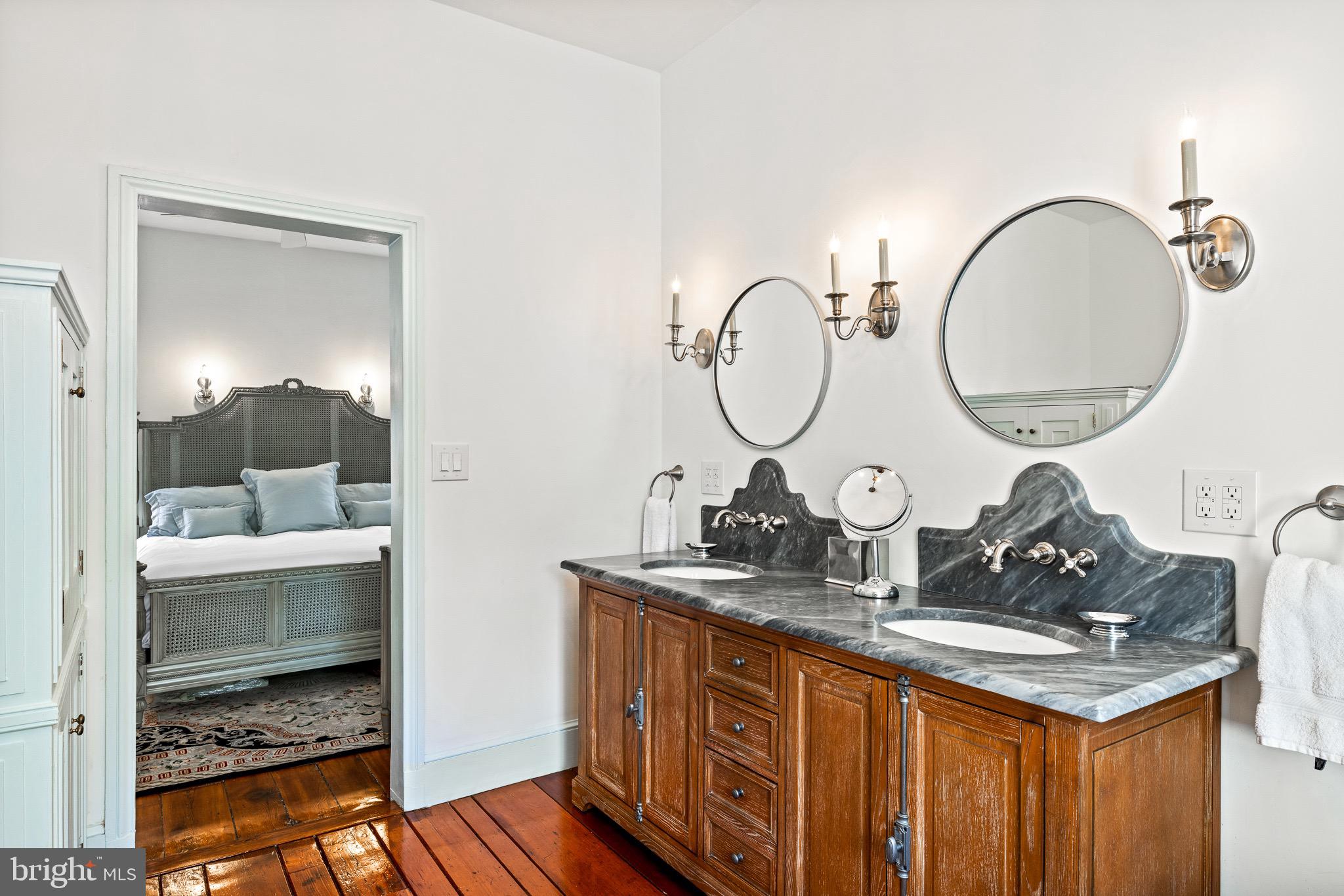 CENTER CITY - Residential