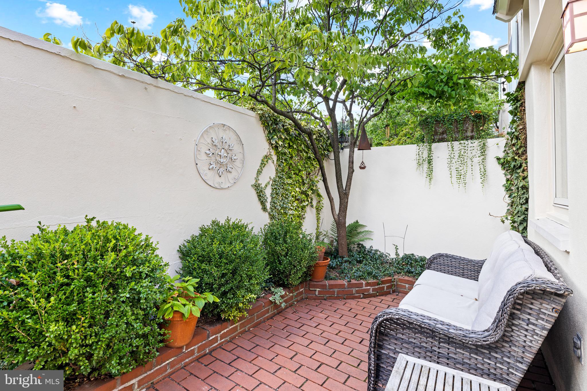 CENTER CITY - Residential