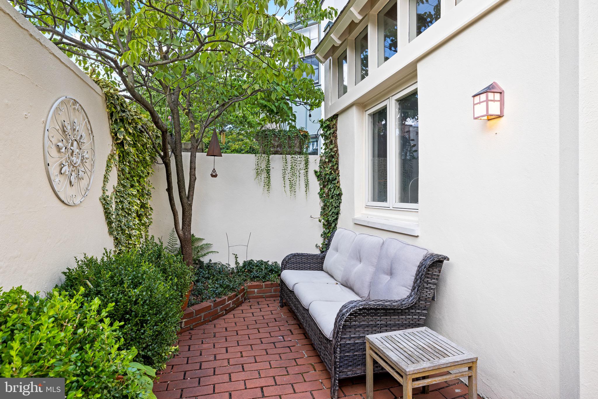 CENTER CITY - Residential