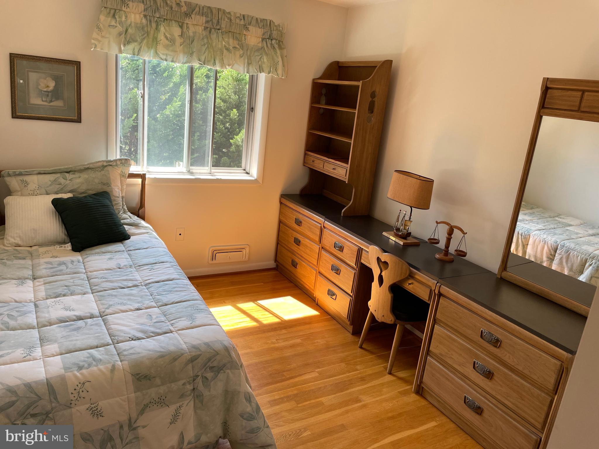 CANTERBURY WOODS - Residential