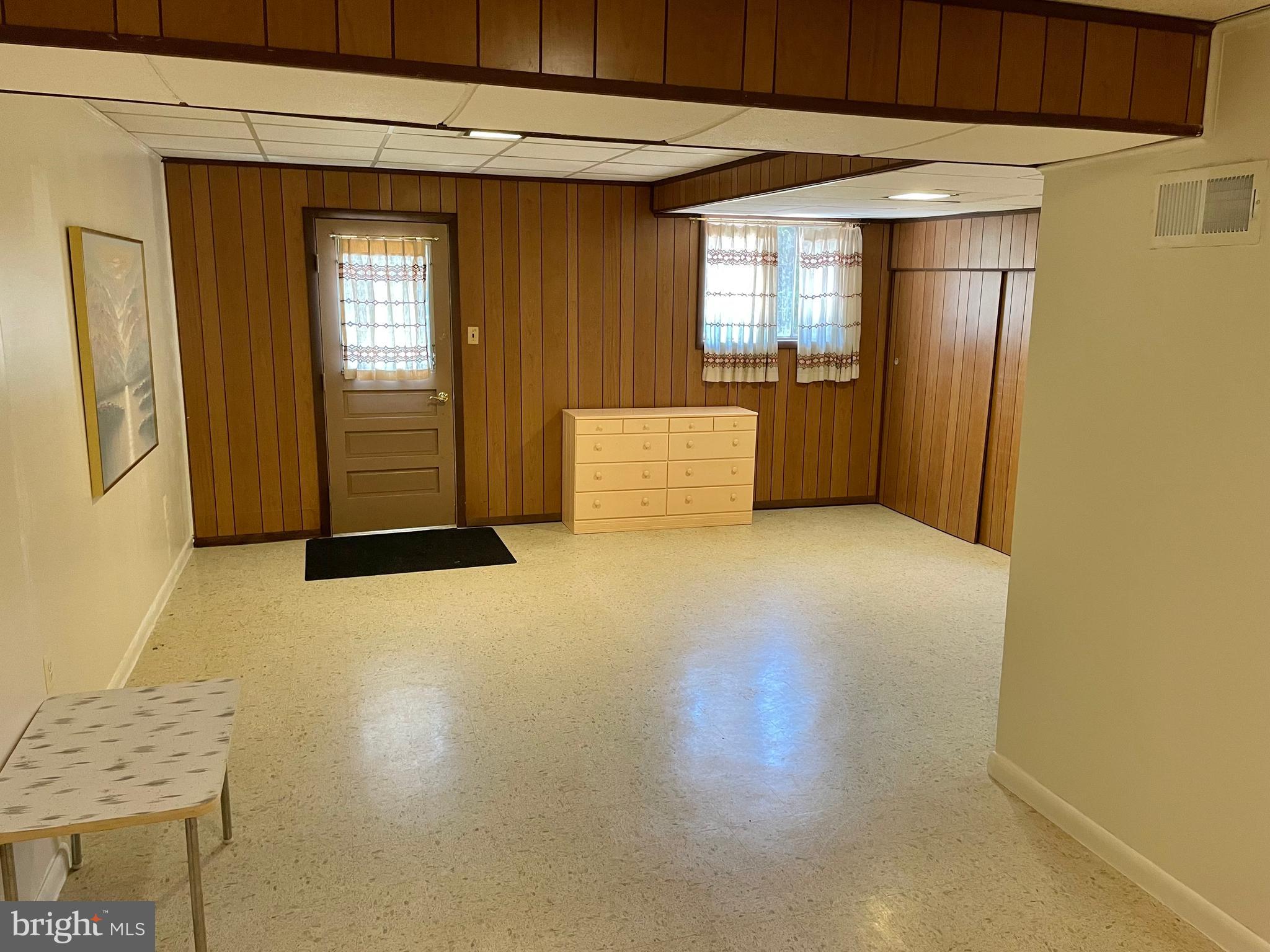 CANTERBURY WOODS - Residential