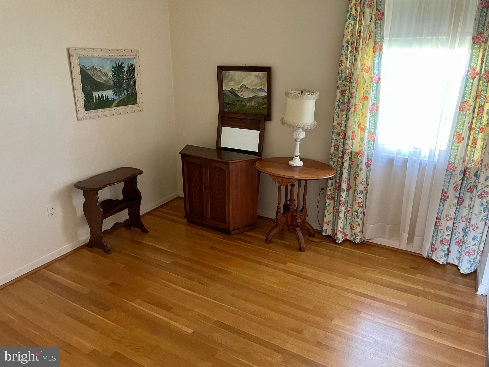 CANTERBURY WOODS - Residential