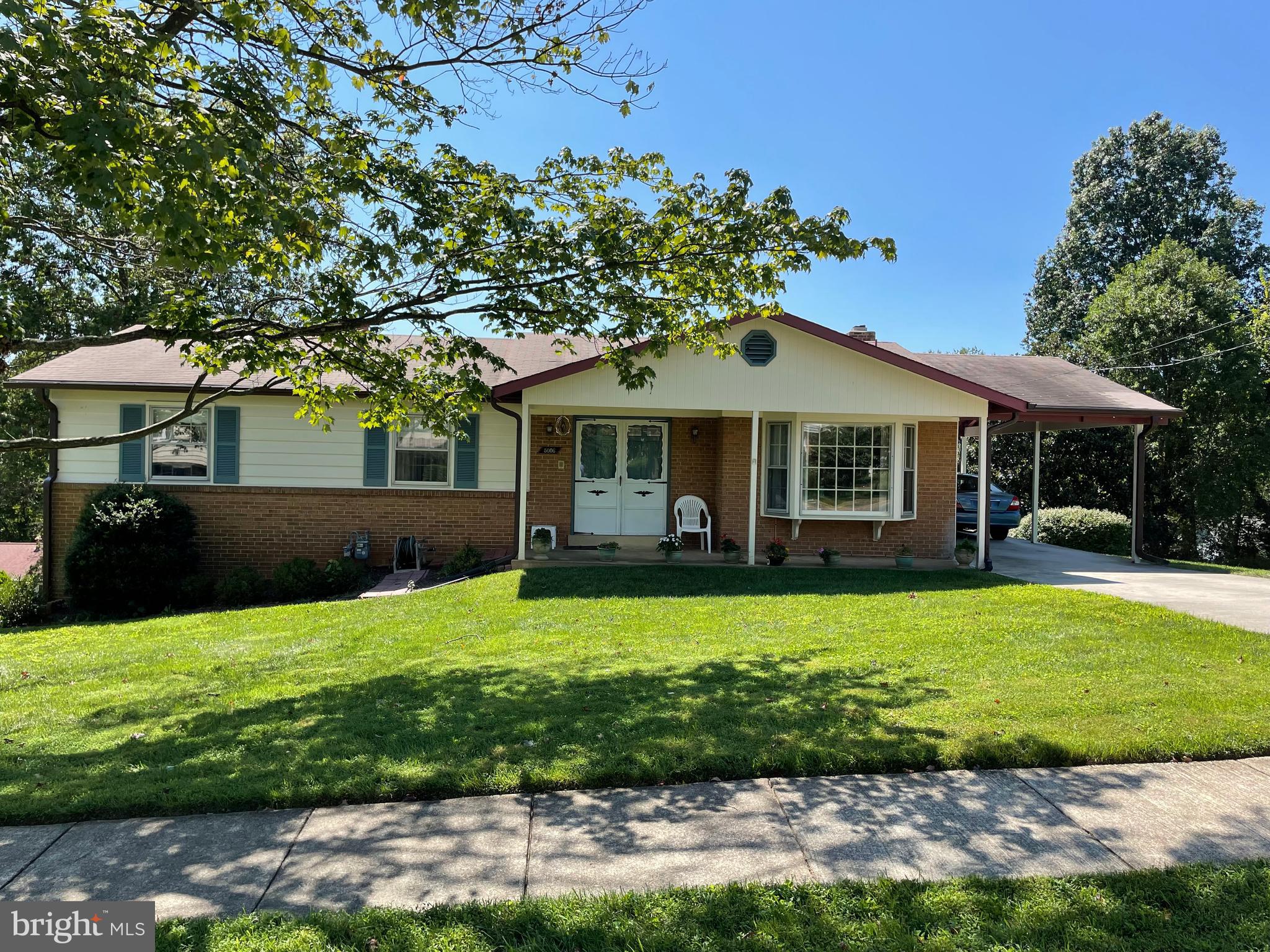 CANTERBURY WOODS - Residential